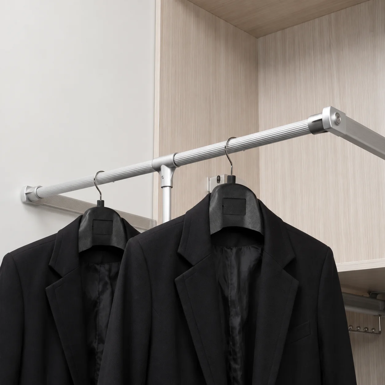 Pull-Down Wardrobe Clothes Rail